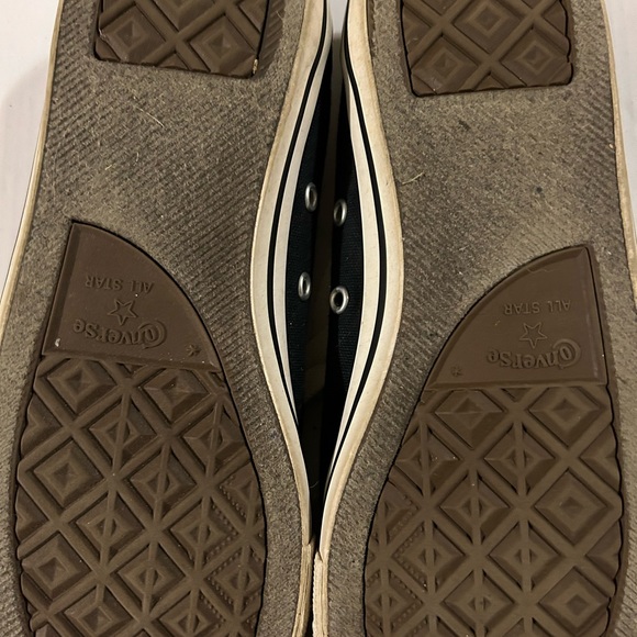 Converse - Picture 3 of 4